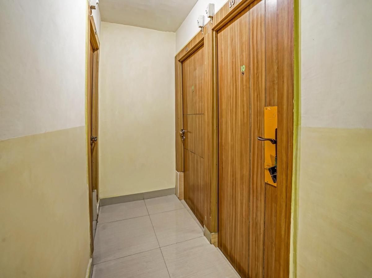 Oyo 90158 Hotel Lendosis Perintis Kemerdekaan Palembang Exterior foto